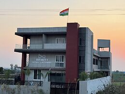 Infinity Resort & Restaurant Inb