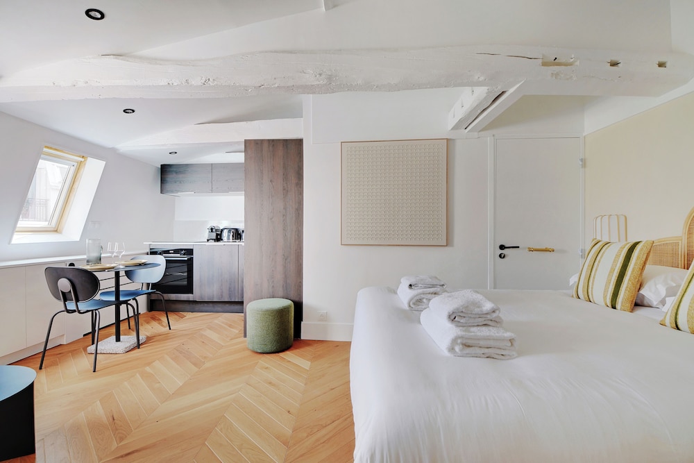 Libere Paris Haussmann