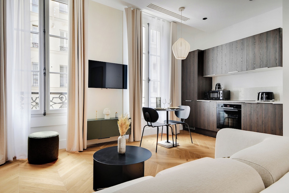 Libere Paris Haussmann