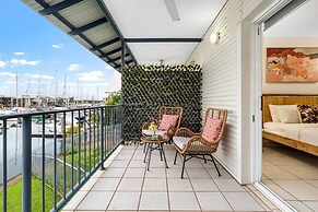 Zen Dockside Point Marina View - Patio - Parking