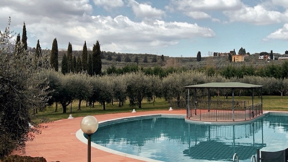 Borgo di Erboli