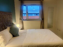 Peaceful Urban Retreat in Wolverhampton City