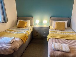 Peaceful Urban Retreat in Wolverhampton City
