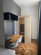 Lainez Rooms & Suites
