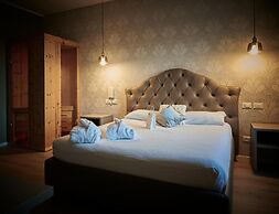 Lainez Rooms & Suites