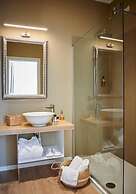Lainez Rooms & Suites