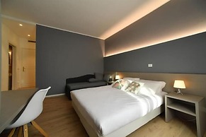 Lainez Rooms & Suites