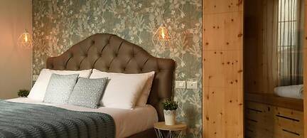 Lainez Rooms & Suites