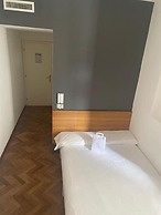 Lainez Rooms & Suites