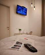 Lainez Rooms & Suites