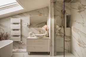 White Lotus by Fragola Collection