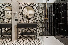 White Lotus by Fragola Collection