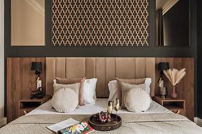 White Lotus by Fragola Collection