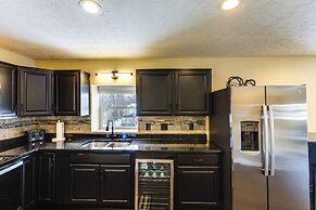Shop, Dine & Play: Cincinnati Retreat!