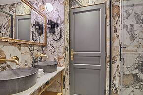 Sublim Ac-3 BDR Montaigne/arc de Triomphe