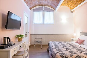 Residenza Matilde by NapoliApartments