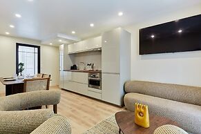 Superb Apartment Center of Paris