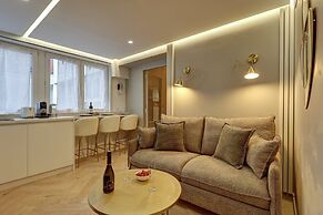 Superb AC Apartment Champs de Mars Eiffel Tower
