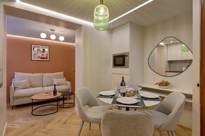 Apartment AC Champs de Mars Eiffel Tower by Studio Prestige