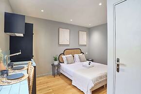 Superb AC Studio Center of Paris
