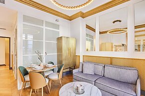 Superbe Flat With AC Champs Elysees Av Montaigne