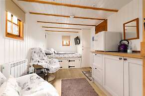 Shepherds Hut West Ayton Scarborough