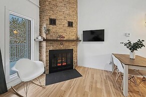 Loft le Mercier by Gestion ELITE