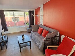 Modern Holiday Home in St. Pol de Leon