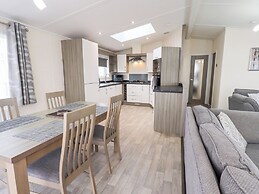 Lily's Lodge