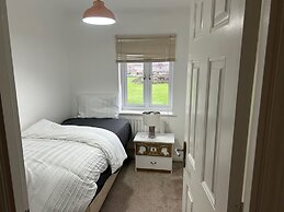 Romford Contractor / Family House