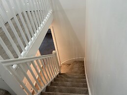 Romford Contractor / Family House