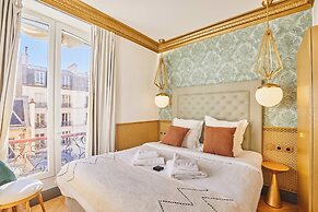 Superb AC- 2bdr Apartement Montaigne/arc de Triomphe