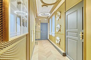 Superb AC- 2bdr Apartement Montaigne/arc de Triomphe