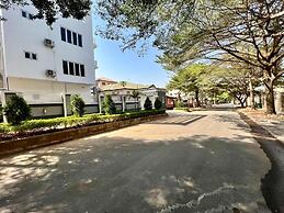 Nugget Continental Hotel
