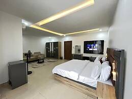 Nugget Continental Hotel