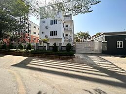 Nugget Continental Hotel