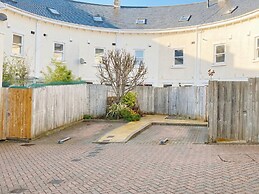Lisburne Place