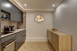 Sublime AC Apartment Eiffel Tower Champs de Mars