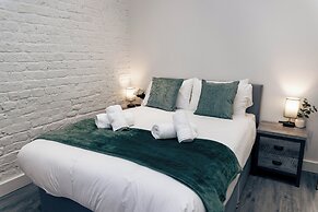 Cumberland Street Apartments