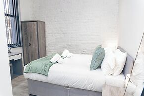 Cumberland Street Apartments