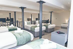 Cumberland Street Apartments