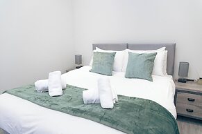 Cumberland Street Apartments