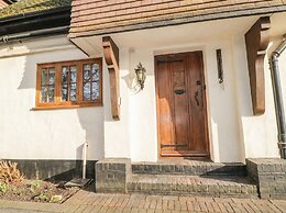 Woodlands House