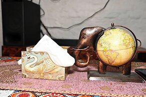 Tatsaaraa Kavan