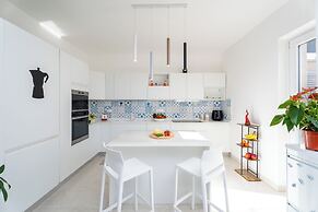 YourHome - Villa Solantis