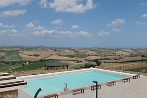 Ferienwohnung mit Pool und Panoramablick