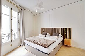Elegant A/C Apt 2br/6p - Paris 17th/monceau