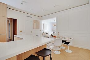 Elegant A/C Apt 2br/6p - Paris 17th/monceau