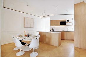 Elegant A/C Apt 2br/6p - Paris 17th/monceau