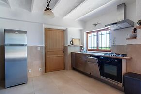 Charming Home Near Verdon Gorges & Pool